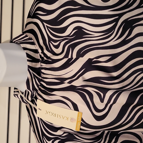 Animal Print Tunic Dress - Picture 3 of 4